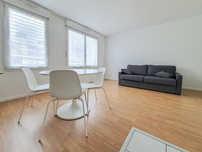 STUDIO A LOUER - LA MADELEINE ROMARIN - 30.7 m2 - 640 &euro; charges comprises par mois