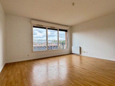 APPARTEMENT T2 A LOUER - LILLE VIEUX LILLE - 58 m2 - 1 060 &euro; charges comprises par mois