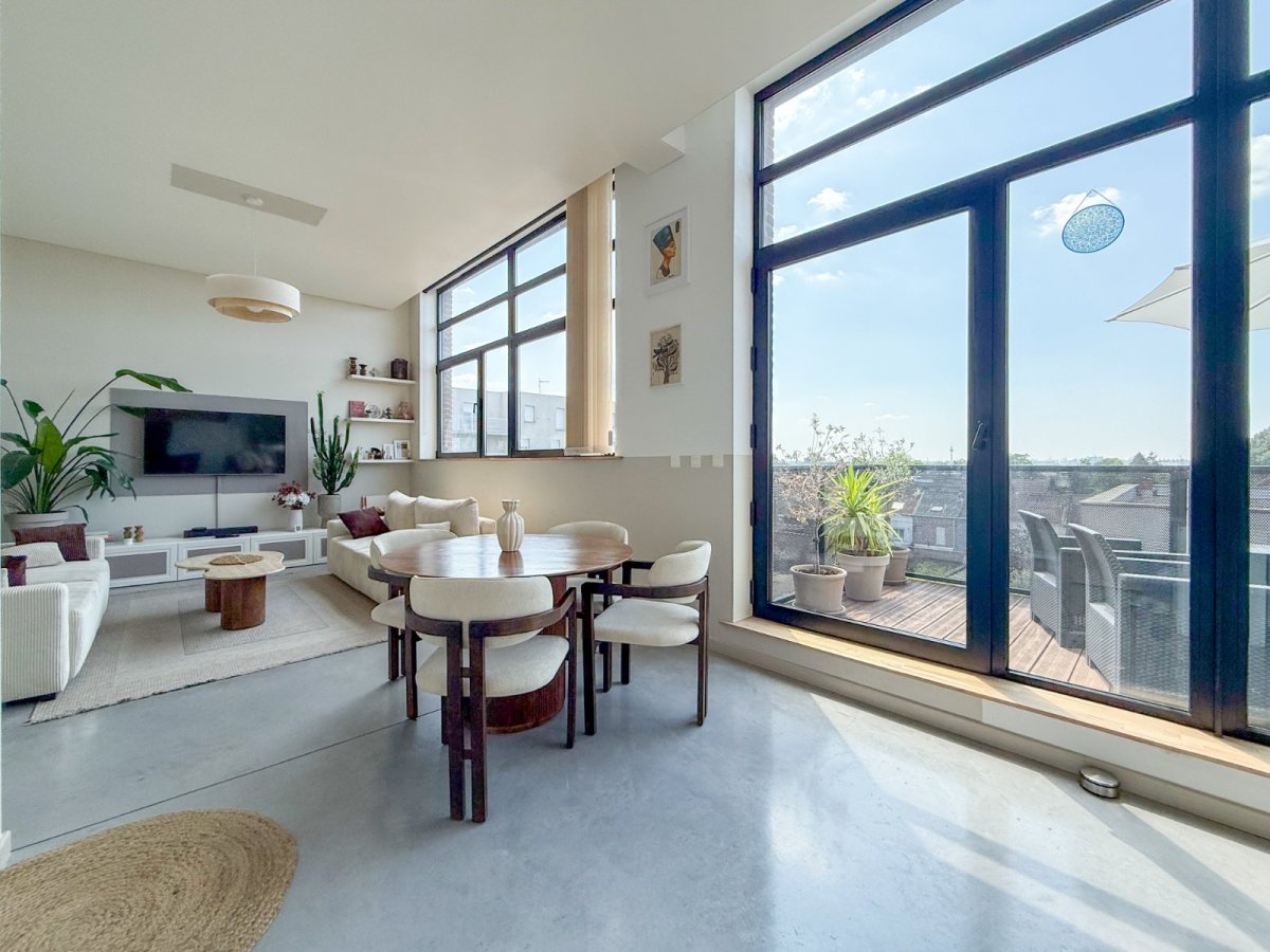 LOFT A VENDRE - CROIX - 72 m2 - 270 000 &euro;
