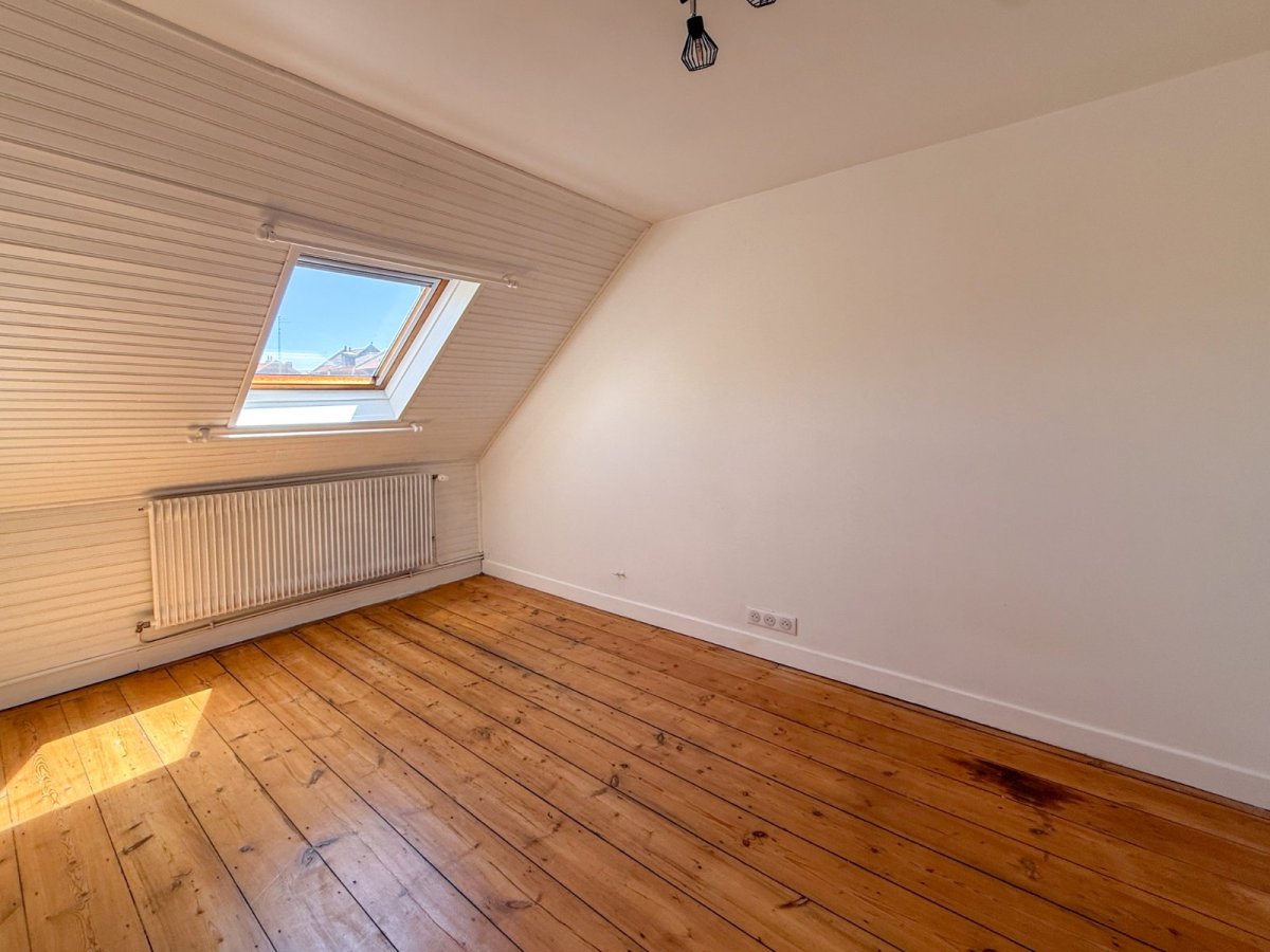 MAISON A LOUER - LA MADELEINE - 80.88 m2 - 1 250 &euro; charges comprises par mois
