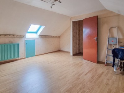 MAISON - LILLE LIMITE RONCHIN - 145 m2 - 270�000�&euro;