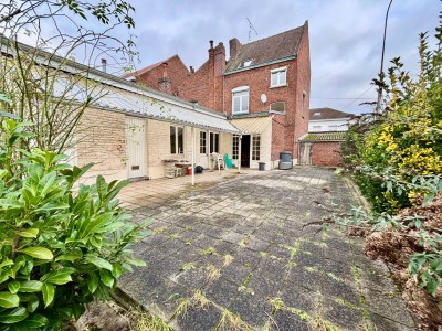 Maison Bourgeoise - 135m2 - SECLIN Centre-ville - 135 m2 - 262000€