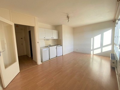 STUDIO - LILLE CENTRE - 25 m2 - LOUÉ