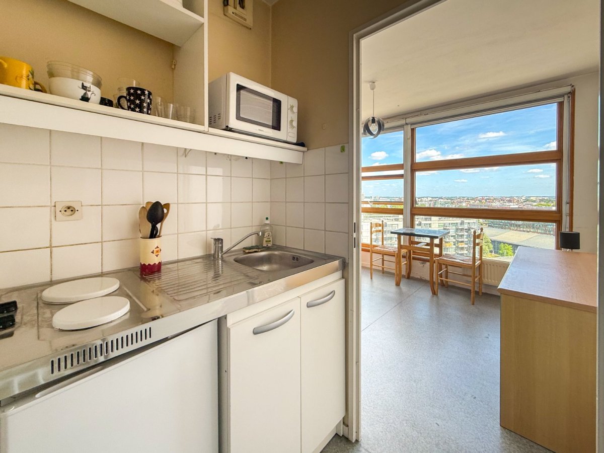STUDIO A LOUER - LILLE Gares - 17.78 m2 - 490 &euro; charges comprises par mois