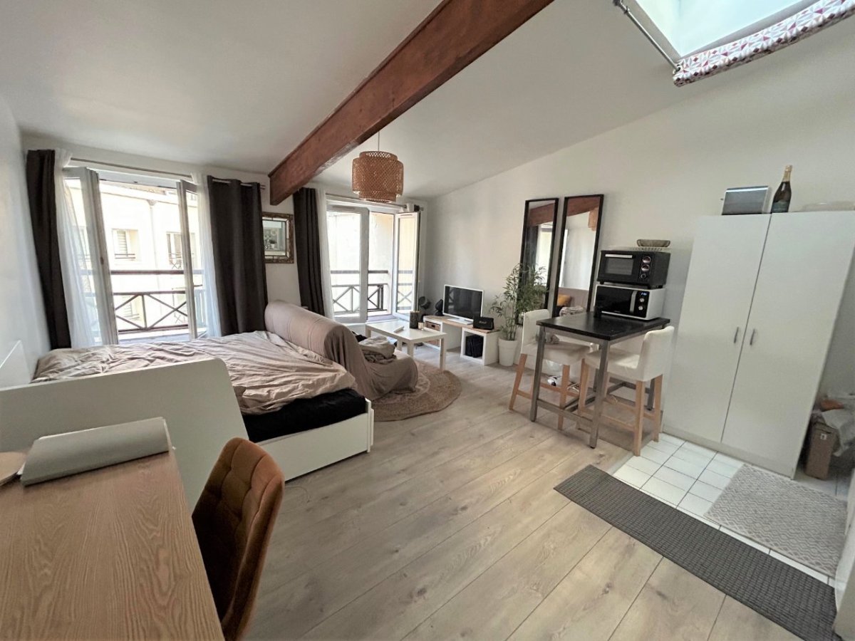 STUDIO A LOUER - LILLE REPUBLIQUE - 31.02 m2 - 575 &euro; charges comprises par mois