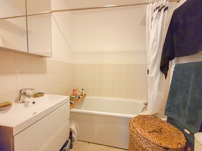 STUDIO A LOUER - LILLE VAUBAN - 27.5 m2 - 590 € charges comprises par mois