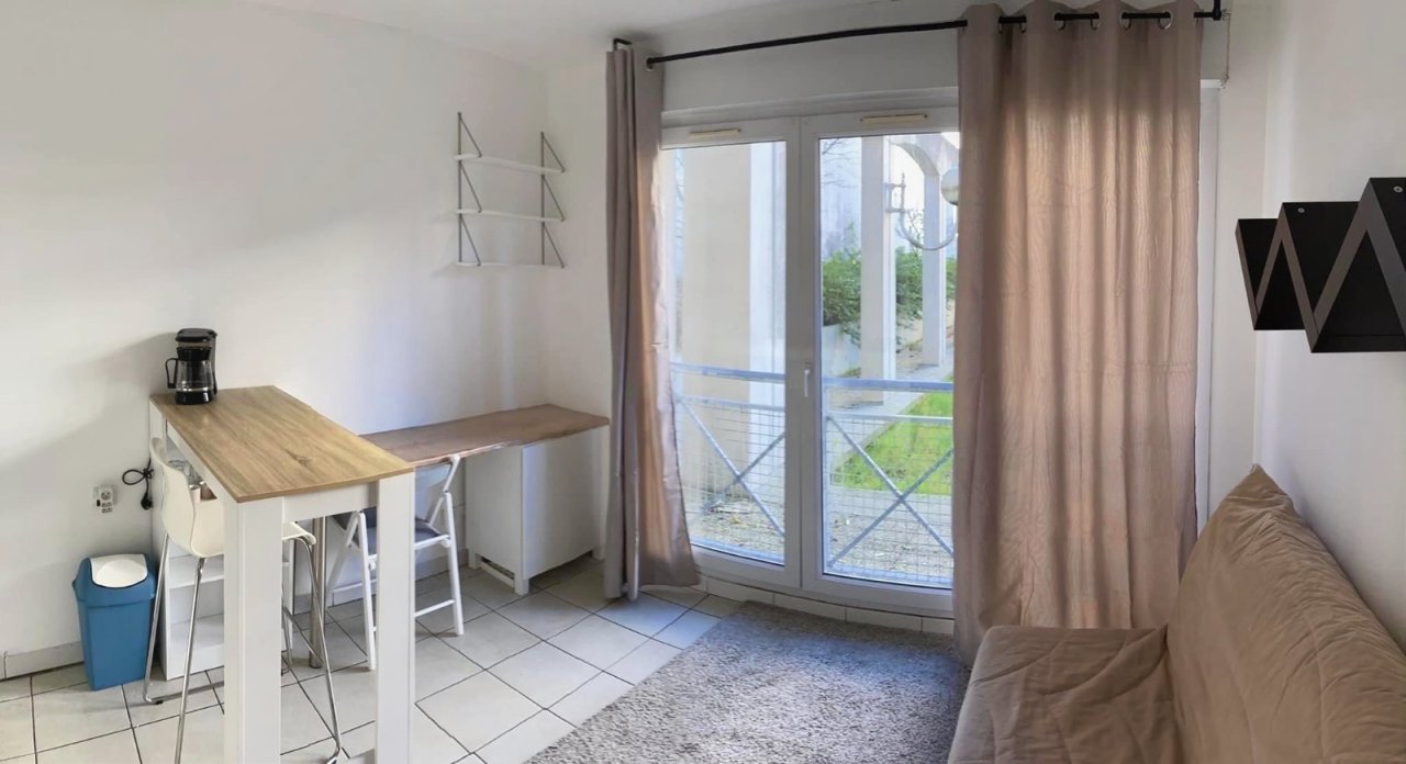 STUDIO A LOUER - LILLE VIEUX LILLE - 18 m2 - 505�&euro; charges comprises par mois