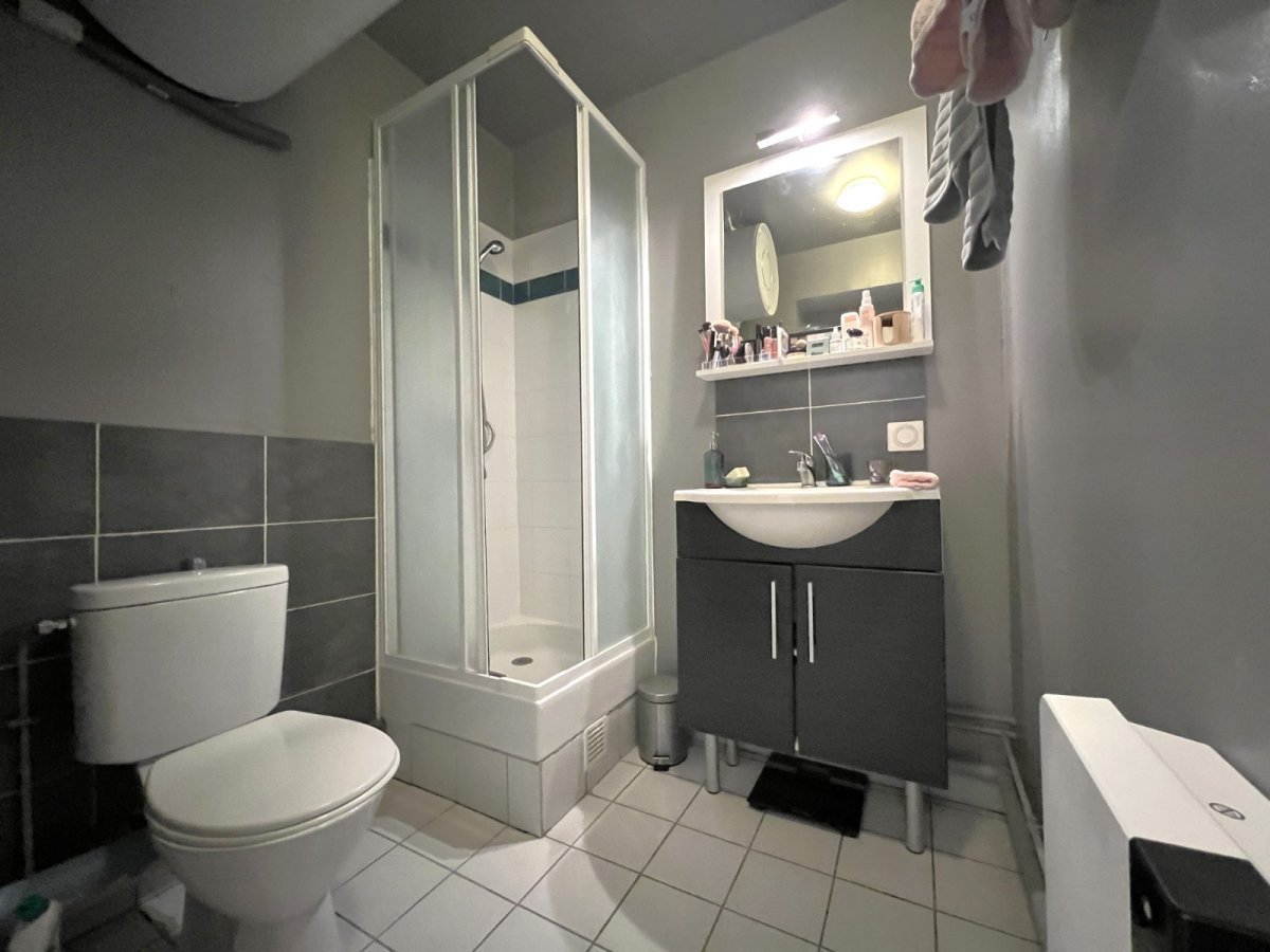 STUDIO A LOUER - LILLE VIEUX LILLE - 18 m2 - 505�&euro; charges comprises par mois