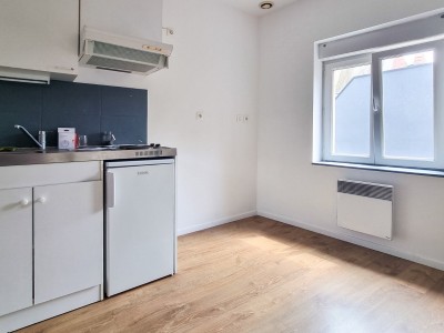 APPARTEMENT T1 A LOUER - LILLE proche Sbastopol - 23.6 m2 - 530€ charges comprises par mois