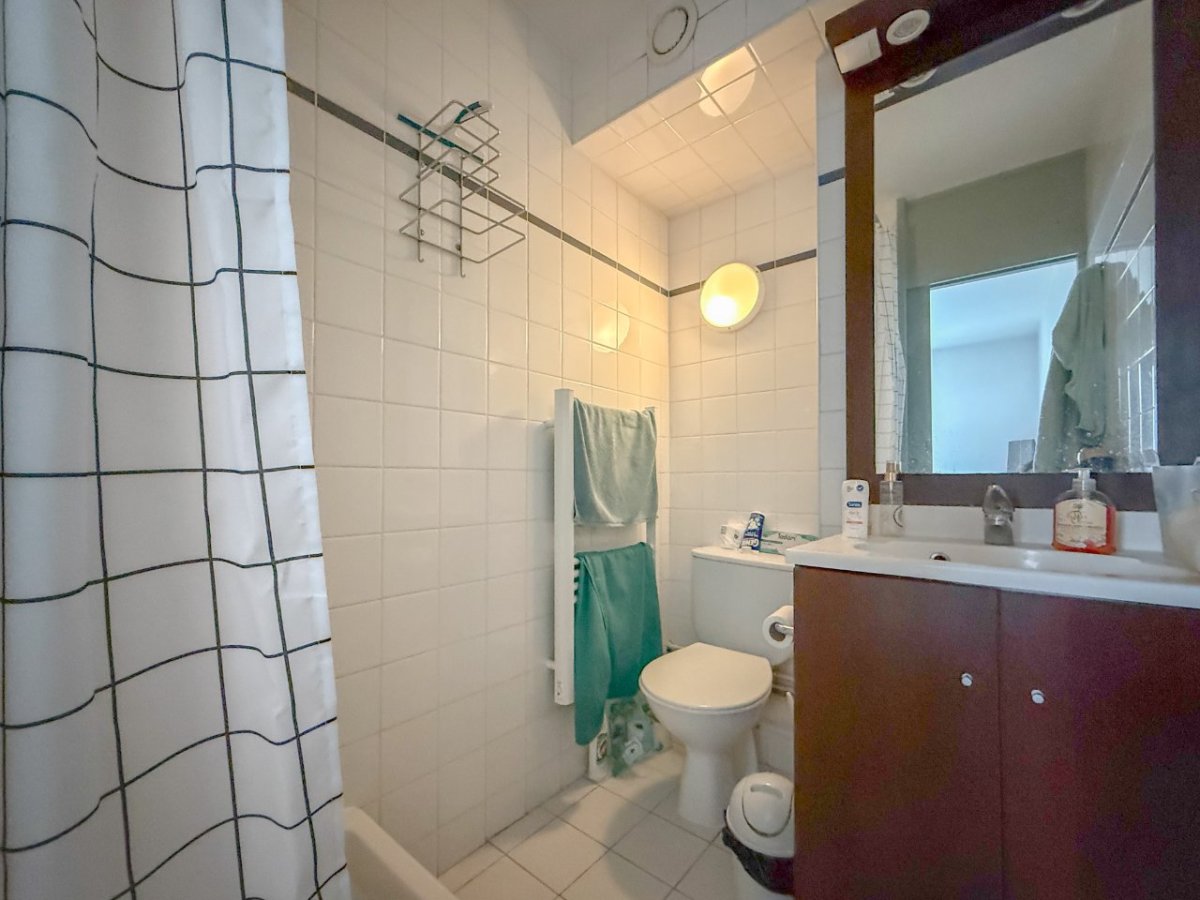 APPARTEMENT T1 A LOUER - LILLE VAUBAN - 18 m2 - 500 &euro; charges comprises par mois