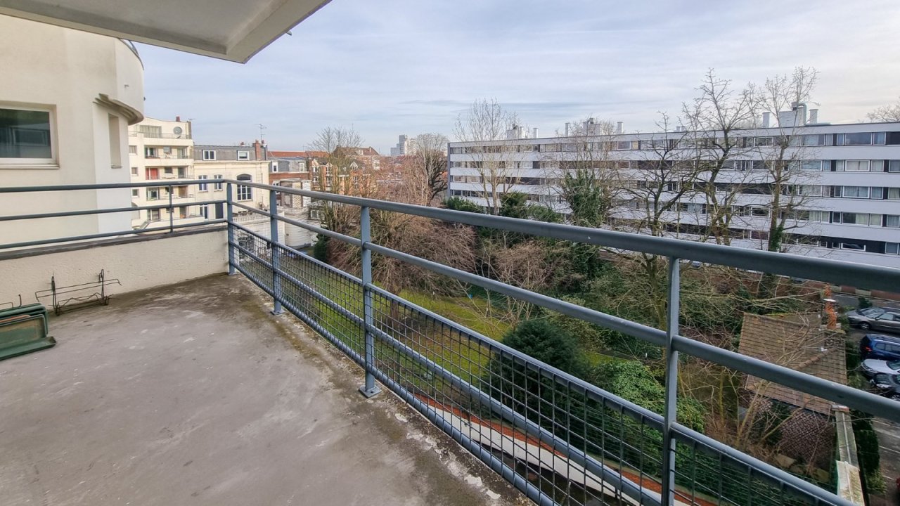APPARTEMENT T2 A LOUER - LILLE CORMONTAIGNE - 58.45 m2 - 750�&euro; charges comprises par mois