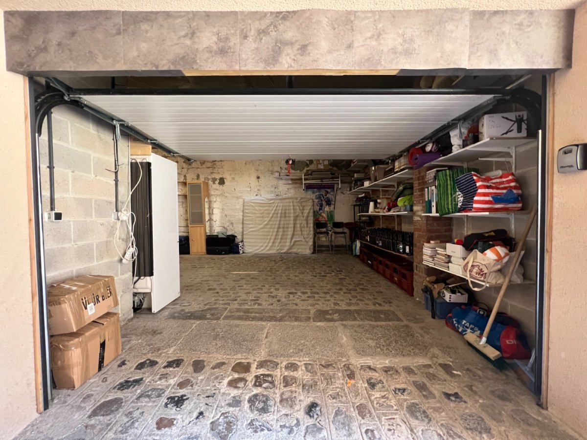 APPARTEMENT T2 A LOUER - LILLE MOULINS - 47.51 m2 - 930�&euro; charges comprises par mois