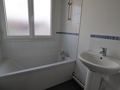 APPARTEMENT T2 A LOUER - LILLE VAUBAN - 40.6 m2 - 750 € charges comprises par mois