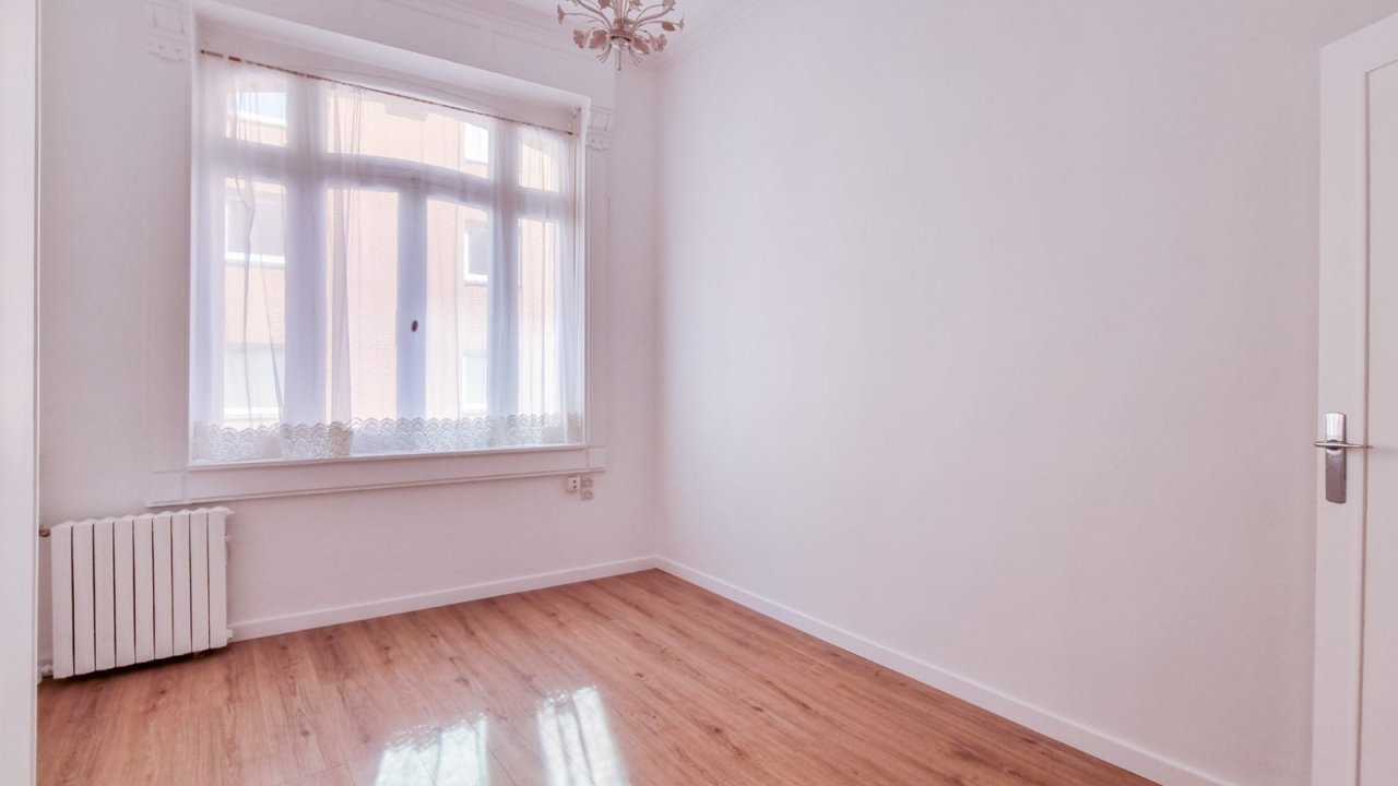 APPARTEMENT T2 A LOUER - LILLE VAUBAN - 36 m2 - 650 &euro; charges comprises par mois