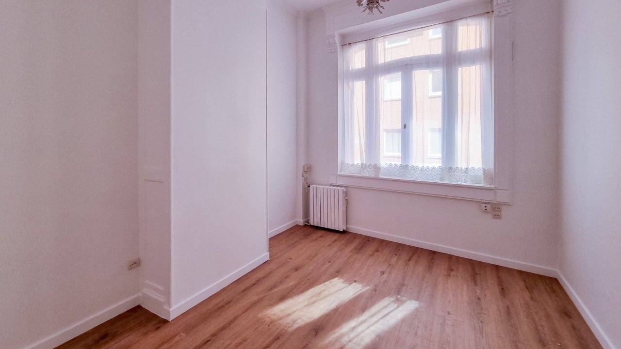APPARTEMENT T2 A LOUER - LILLE VAUBAN - 36 m2 - 650 &euro; charges comprises par mois