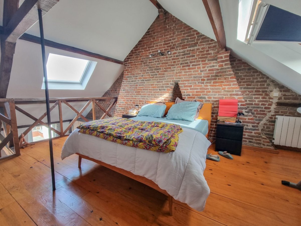 APPARTEMENT T2 A LOUER - LILLE VIEUX LILLE - 53 m2 - 895�&euro; charges comprises par mois