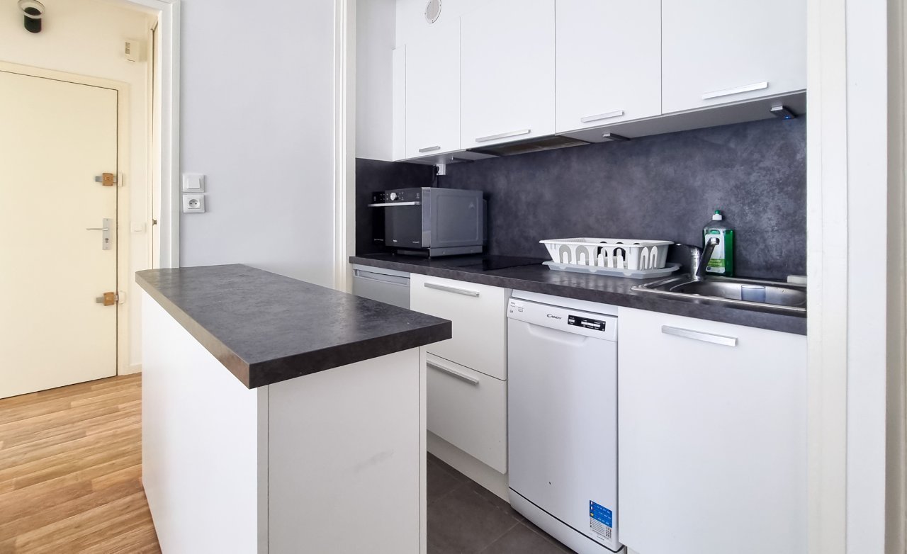 APPARTEMENT T2 A LOUER - LILLE VIEUX LILLE - 38.53 m2 - 790 &euro; charges comprises par mois