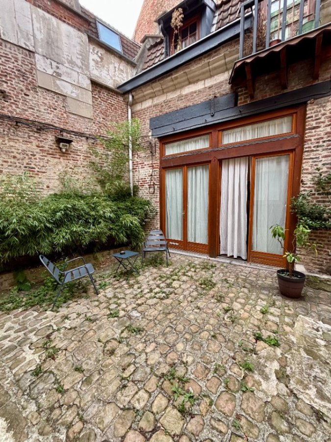 APPARTEMENT T2 - LILLE VIEUX LILLE - 47.13 m2 - LOU&Eacute;