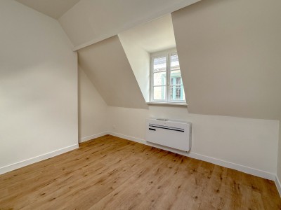 APPARTEMENT T2 A LOUER - LILLE VIEUX LILLE - 35.04 m2 - 850 € charges comprises par mois