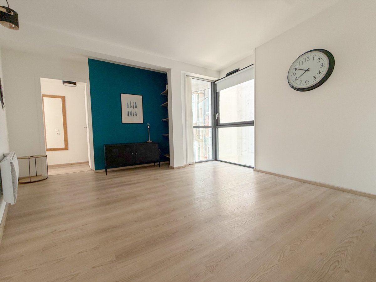 APPARTEMENT T2 A VENDRE - LILLE QUAI DU WAULT - 42.46 m2 - 232 000 &euro;
