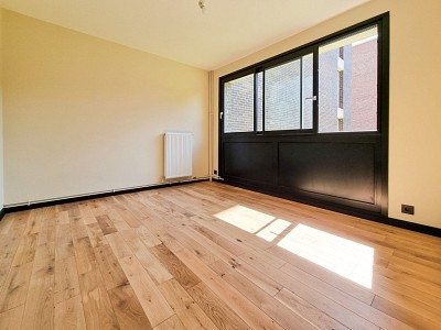 APPARTEMENT T3 A LOUER - LILLE VAUBAN - 81.7 m2 - 1300€ charges comprises par mois