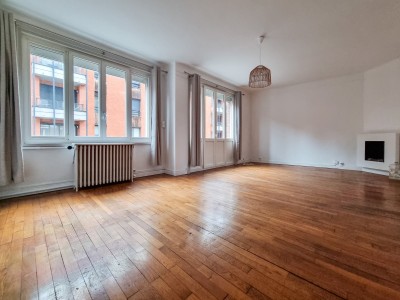 APPARTEMENT T3 - LILLE VIEUX LILLE - 72.66 m2 - LOUÉ