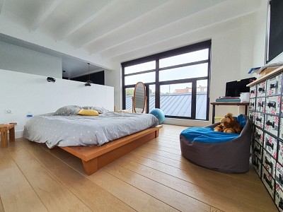 APPARTEMENT T3 - CROIX - 97.27 m2 - 330000€