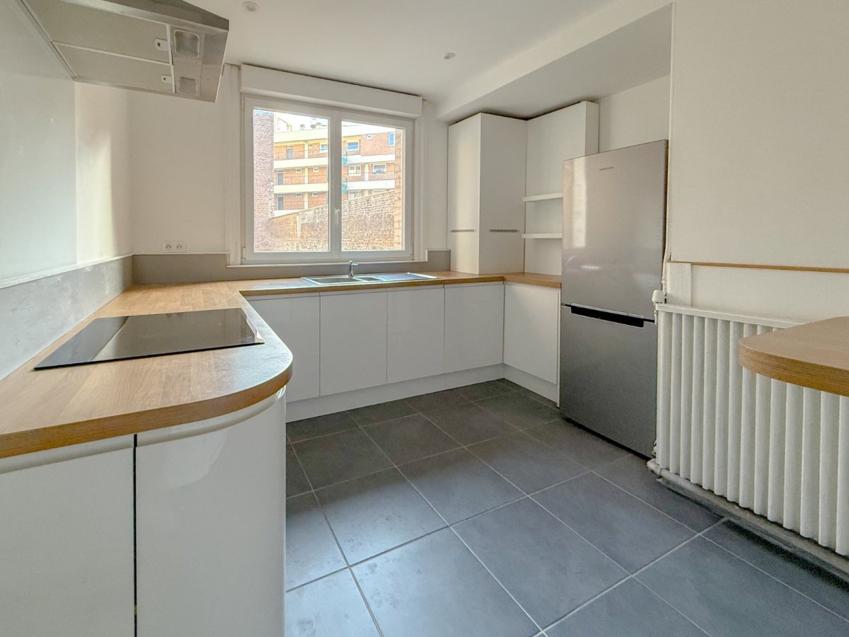 APPARTEMENT T4 - LILLE Proche Gare - 126 m2 - 495 000 &euro;