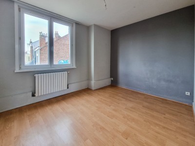 APPARTEMENT T5 - LAMBERSART - 126.22 m2 - 249900 €